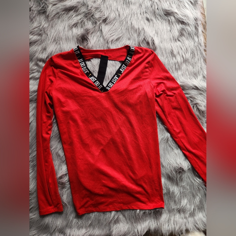 Nike Dri Fit Top Size Med